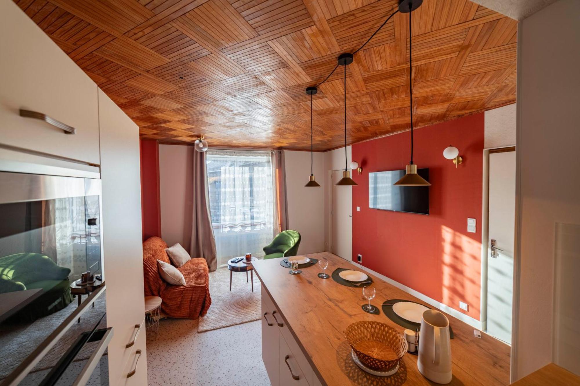 Appartement Cosy Au Coeur Du Village - Le Segala Montbazens ภายนอก รูปภาพ